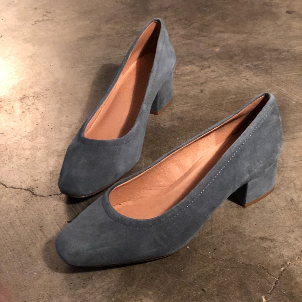 Madewell blue suede pumps LIKE NEW